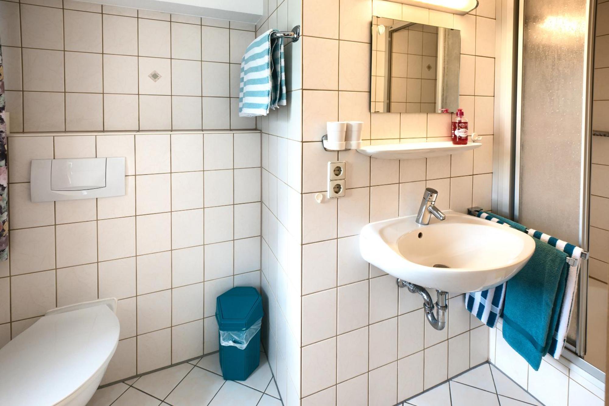 Gasthaus-Pension Zum Loewen กราเฟินเฮาเซน ภายนอก รูปภาพ