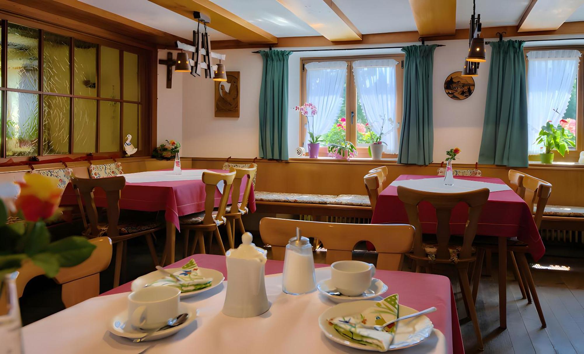 Gasthaus-Pension Zum Loewen กราเฟินเฮาเซน ภายนอก รูปภาพ